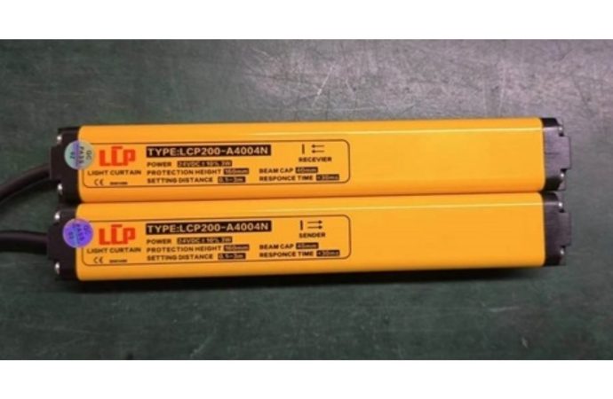 LCP LIGHT CURTAIN LCP200-A4004N