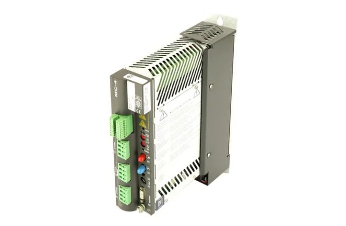 SCHNEIDER ELAU DRIVE MC-4/11/01/400 Order No 131302449