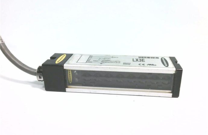 BANNER LIGHT CURTAIN LX3E